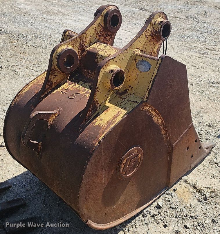 image for item EJ6132 (3) excavator buckets