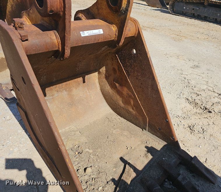 image for item EJ6132 (3) excavator buckets