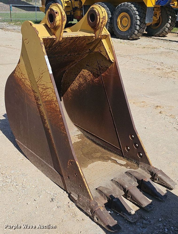 image for item EJ6132 (3) excavator buckets