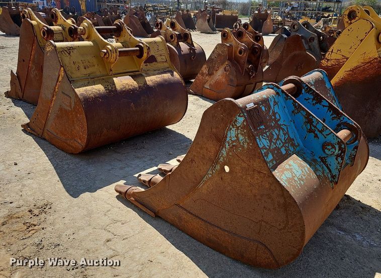 image for item EJ6133 (3) excavator buckets