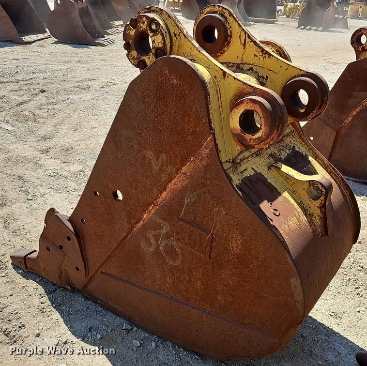 image for item EJ6133 (3) excavator buckets