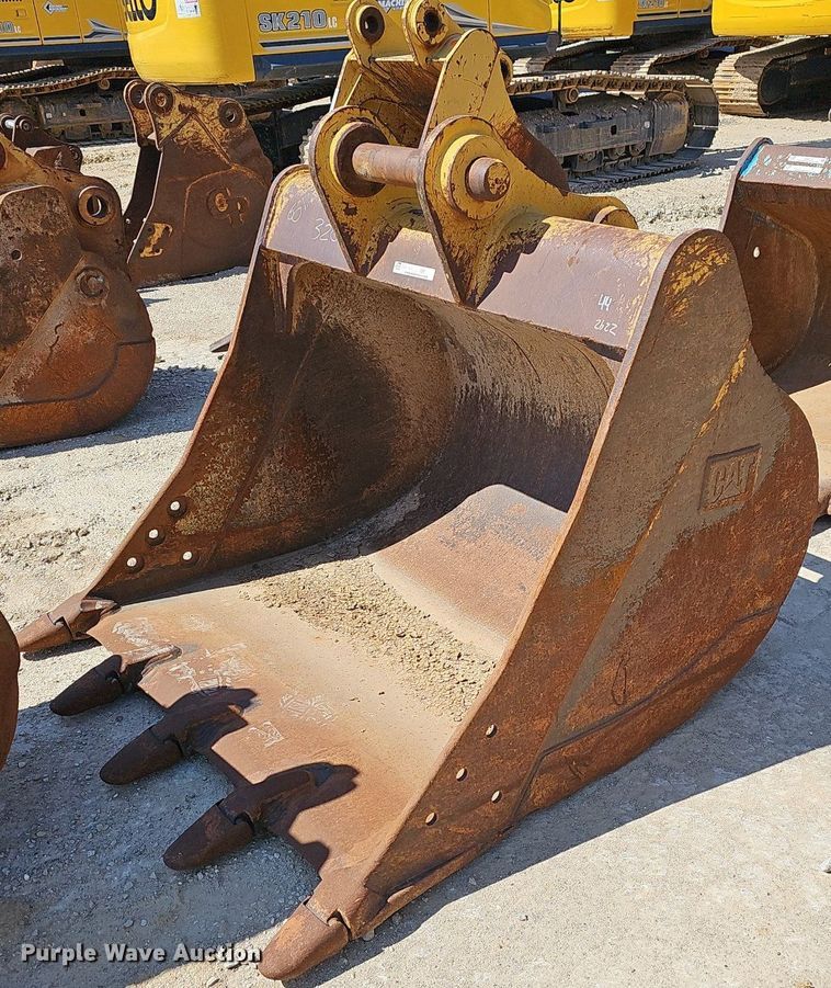 image for item EJ6133 (3) excavator buckets