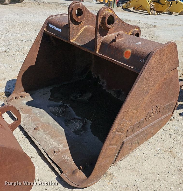 image for item EJ6134 (3) excavator buckets