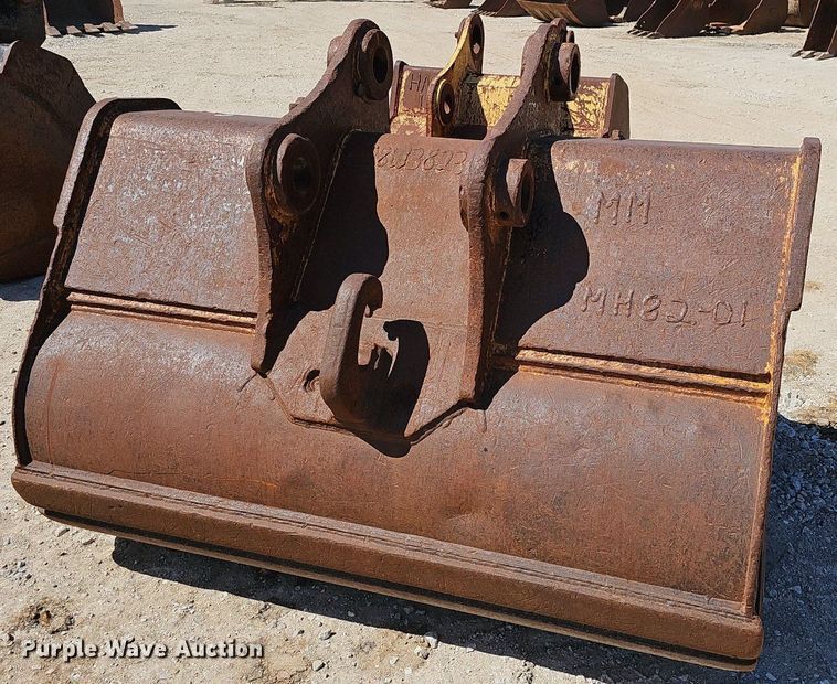 image for item EJ6134 (3) excavator buckets