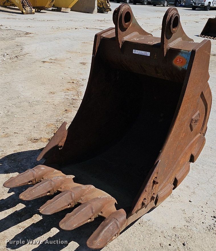 image for item EJ6134 (3) excavator buckets