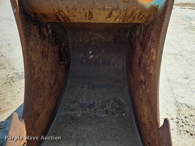 image for item EJ6134 (3) excavator buckets