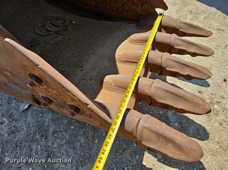 image for item EJ6134 (3) excavator buckets