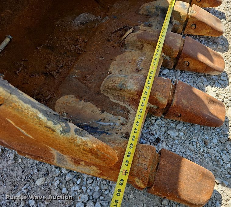 image for item EJ6137 Strickland SK350 excavator bucket