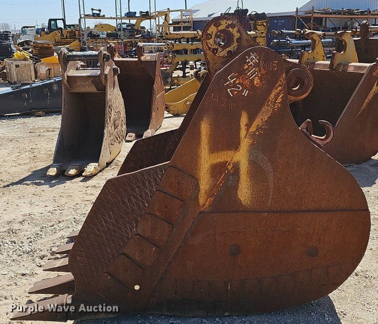 image for item EJ6139 Caterpillar  excavator bucket