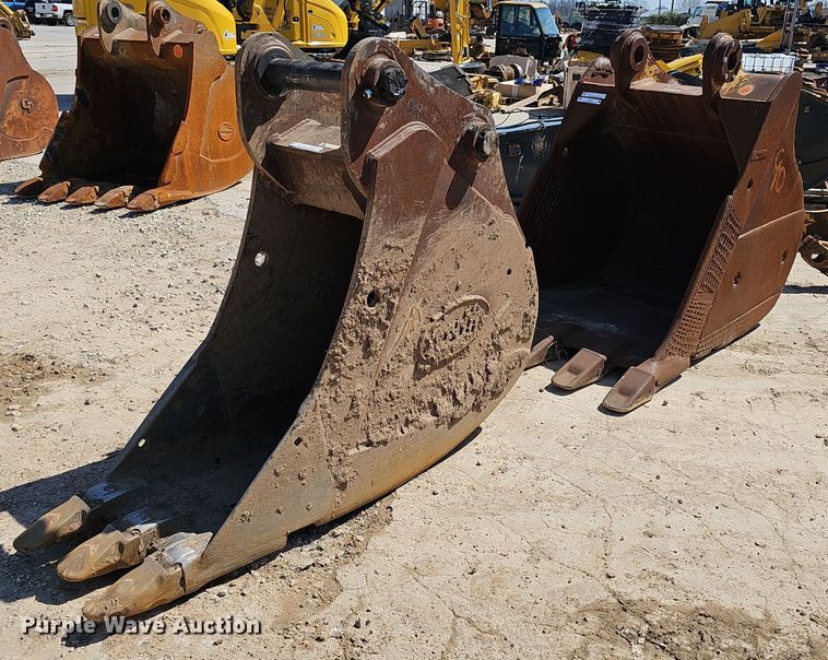 image for item EJ6140 (2) excavator buckets