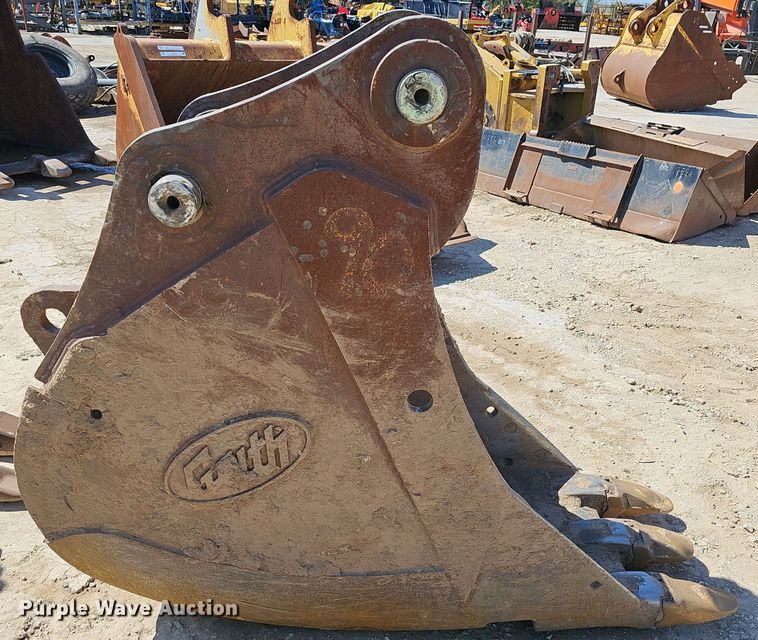 image for item EJ6140 (2) excavator buckets