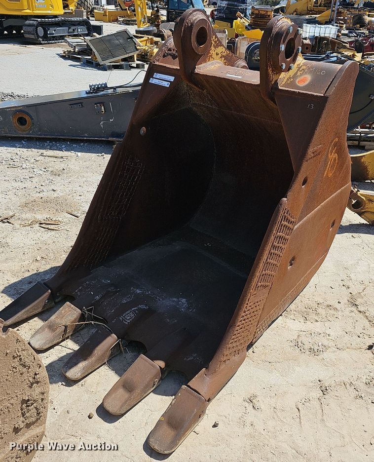 image for item EJ6140 (2) excavator buckets