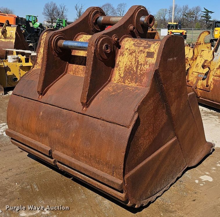 image for item EJ6141 Caterpillar  excavator bucket