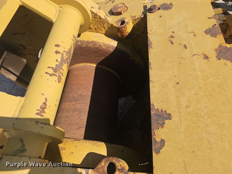 image for item EJ6143 Paccar  PA35 winch