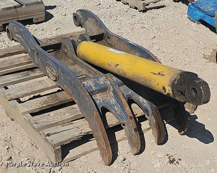 image for item EJ6146 Strickland SK85 excavator thumb