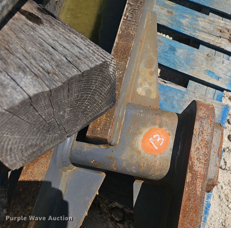 image for item EJ6149 Strickland SK260 excavator thumb