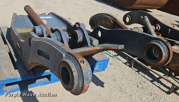 image for item EJ6151 Strickland SK210 excavator thumb