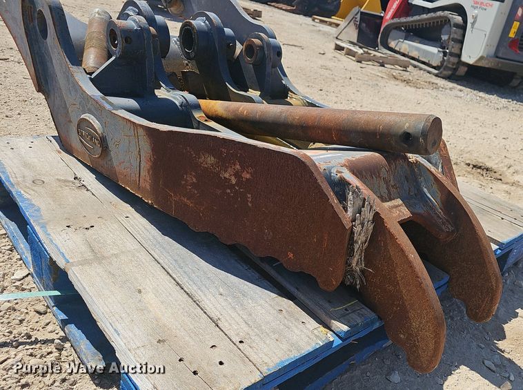 image for item EJ6151 Strickland SK210 excavator thumb