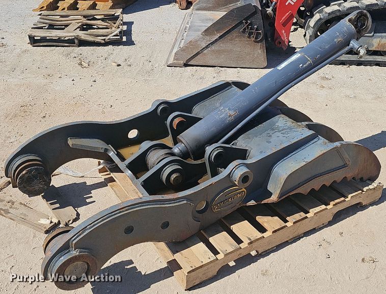 image for item EJ6152 Strickland excavator thumb