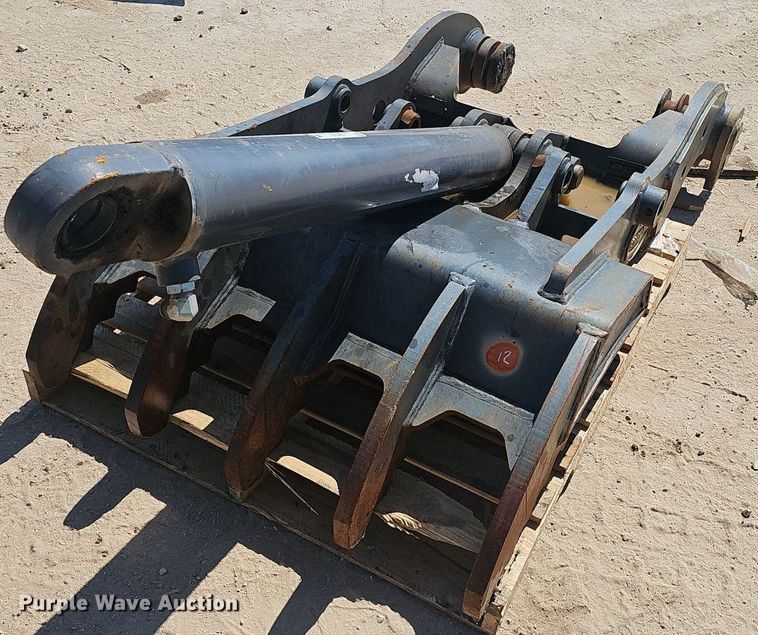 image for item EJ6152 Strickland excavator thumb