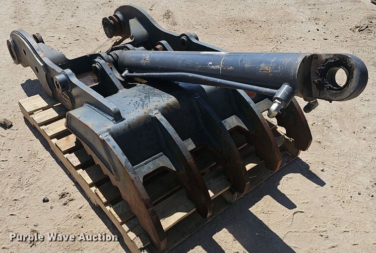 image for item EJ6152 Strickland excavator thumb