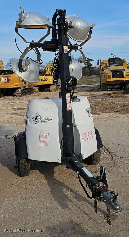 image for item EJ6156 2017 Generac  Magnum light plant