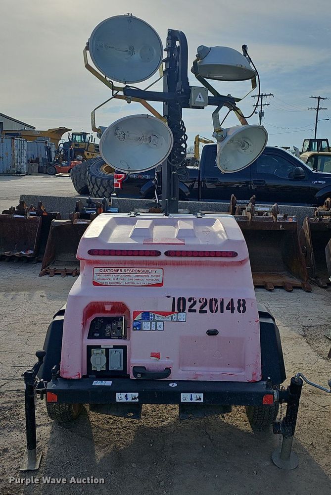 image for item EJ6156 2017 Generac  Magnum light plant