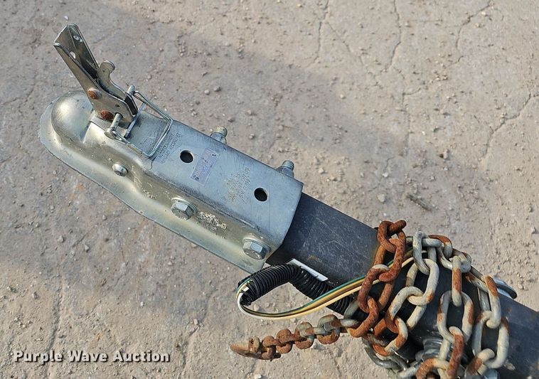 image for item EJ6156 2017 Generac  Magnum light plant