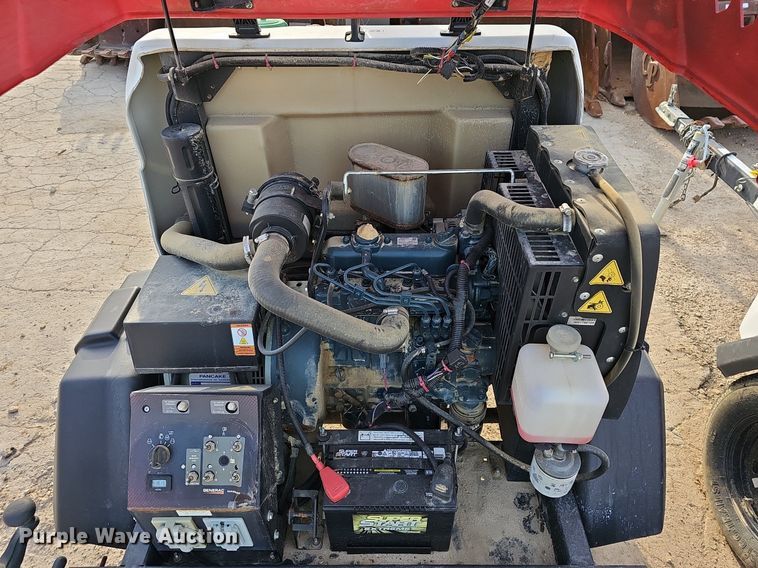 image for item EJ6156 2017 Generac  Magnum light plant