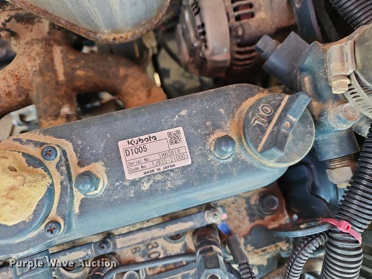 image for item EJ6156 2017 Generac  Magnum light plant