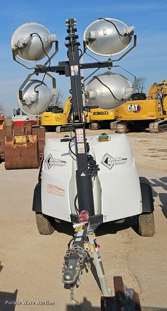 image for item EJ6157 2017 Generac  Magnum  light plant