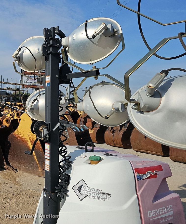 image for item EJ6157 2017 Generac  Magnum  light plant