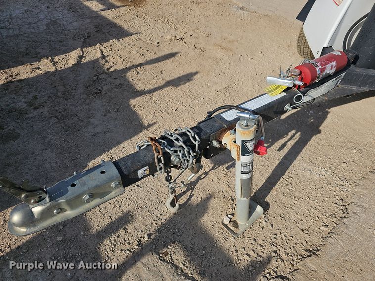 image for item EJ6157 2017 Generac  Magnum  light plant