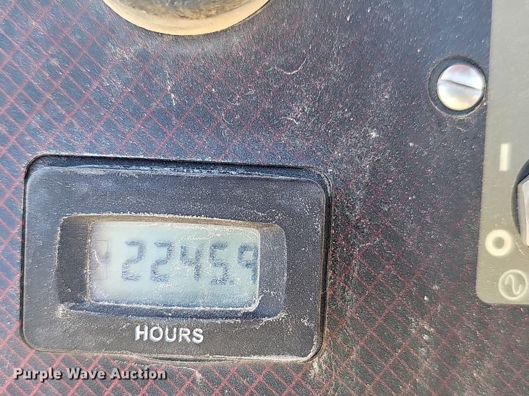 image for item EJ6157 2017 Generac  Magnum  light plant