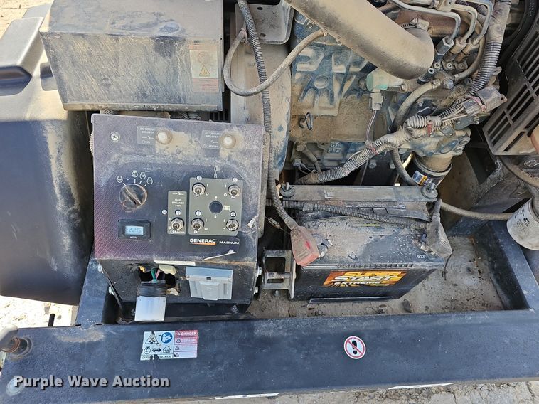 image for item EJ6157 2017 Generac  Magnum  light plant