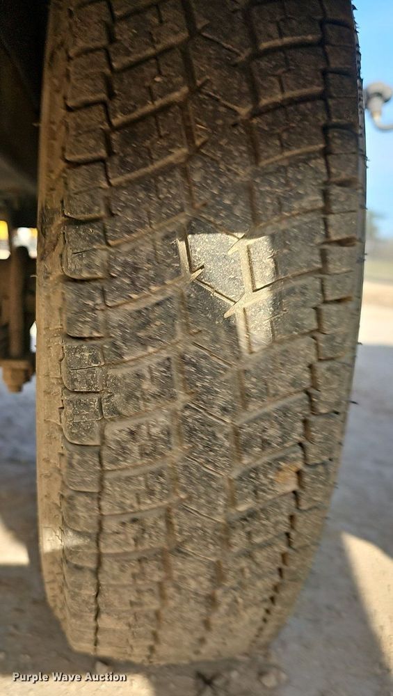 image for item EJ6157 2017 Generac  Magnum  light plant