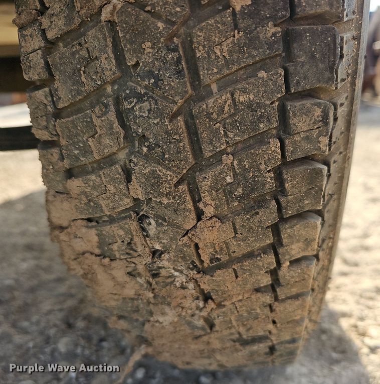 image for item EJ6157 2017 Generac  Magnum  light plant