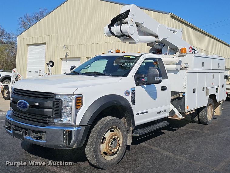 image for item EJ6163 2018 Ford F550 Super Duty XL bucket truck