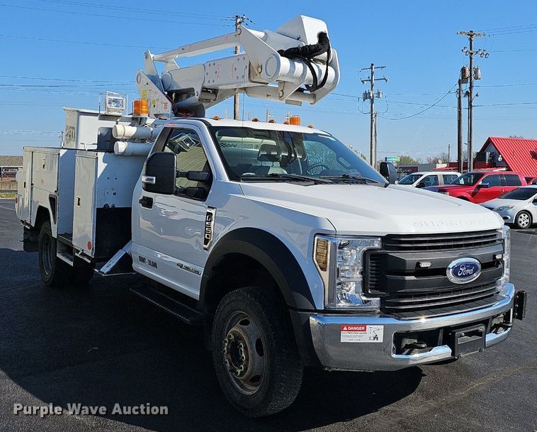 image for item EJ6163 2018 Ford F550 Super Duty XL bucket truck