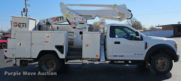 image for item EJ6163 2018 Ford F550 Super Duty XL bucket truck