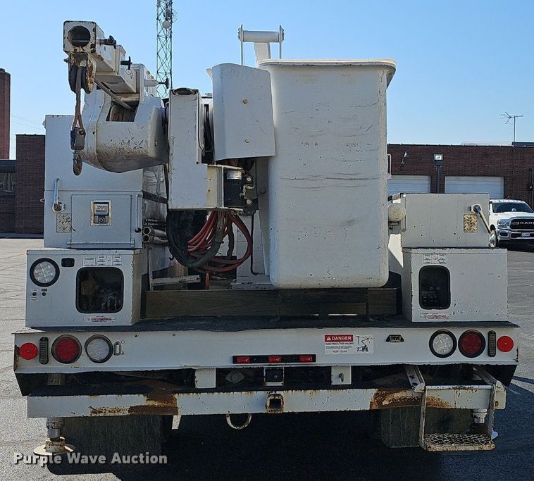 image for item EJ6163 2018 Ford F550 Super Duty XL bucket truck