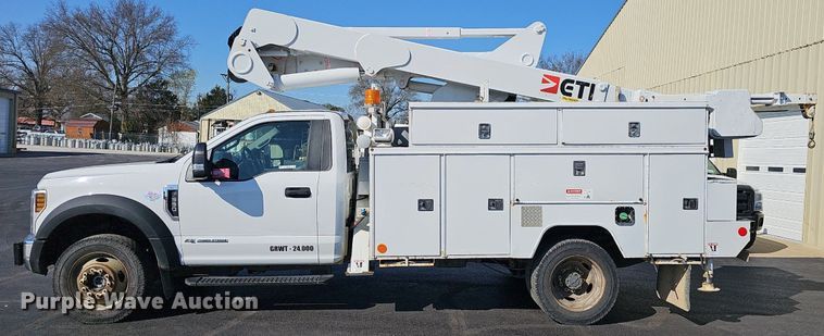 image for item EJ6163 2018 Ford F550 Super Duty XL bucket truck