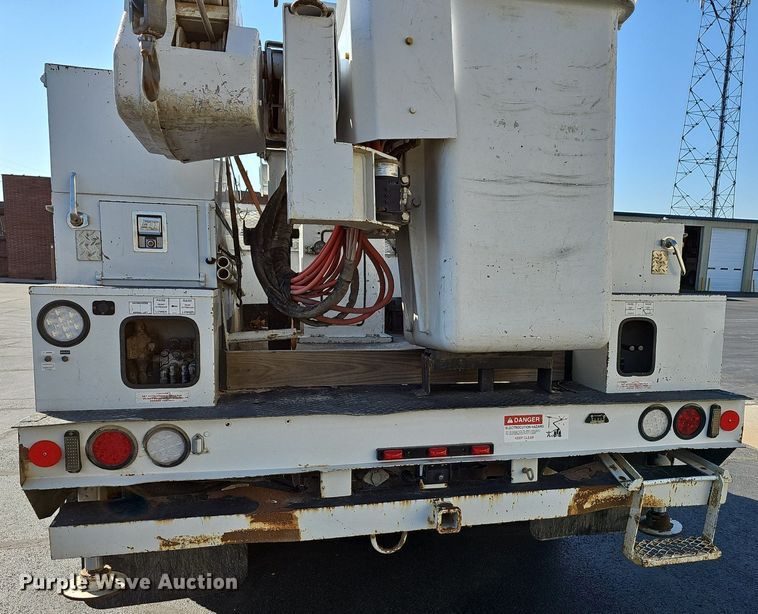 image for item EJ6163 2018 Ford F550 Super Duty XL bucket truck