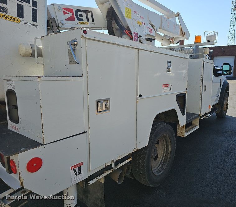 image for item EJ6163 2018 Ford F550 Super Duty XL bucket truck