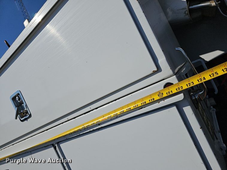 image for item EJ6163 2018 Ford F550 Super Duty XL bucket truck