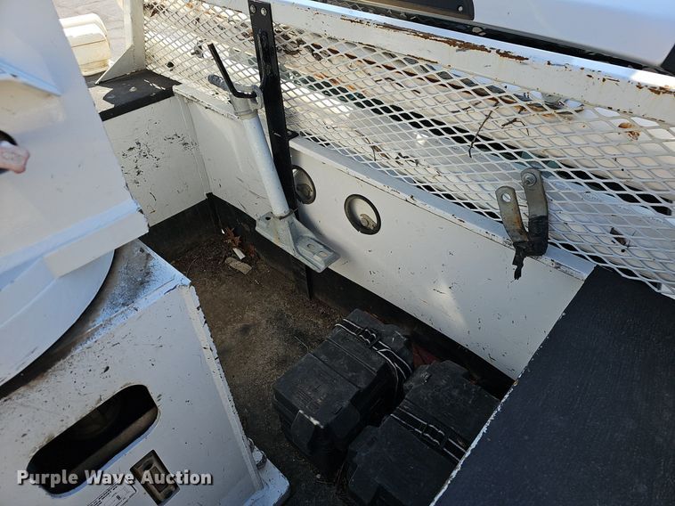 image for item EJ6163 2018 Ford F550 Super Duty XL bucket truck