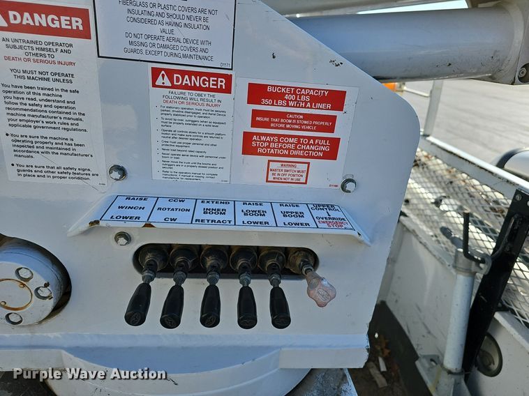 image for item EJ6163 2018 Ford F550 Super Duty XL bucket truck