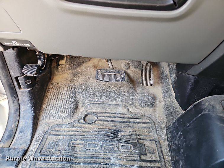 image for item EJ6163 2018 Ford F550 Super Duty XL bucket truck