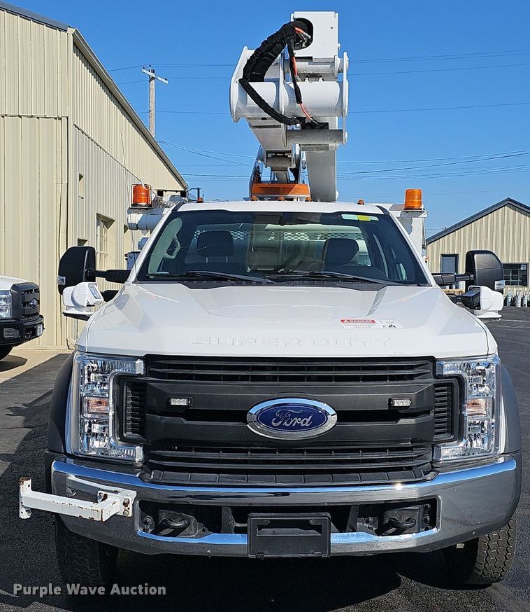 image for item EJ6164 2018 Ford  F550 Super Duty XL bucket truck