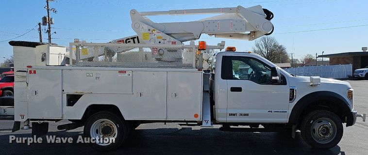 image for item EJ6164 2018 Ford  F550 Super Duty XL bucket truck